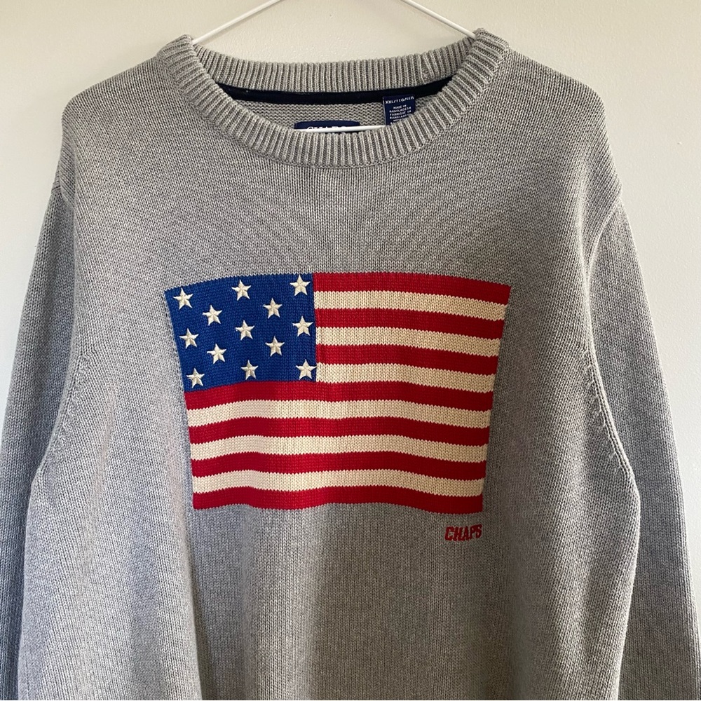 Chaps Gray Crewneck Sweater with American Flag Intarsia - Picture 2 of 7